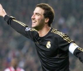 开云-梅西绝境救主，塞尔维亚队逆转夺冠谱写传奇，梅西绝境救主，塞尔维亚队逆转夺冠谱传奇